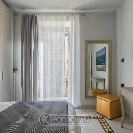 Apartment Nuovo Con Posto Auto A 50 Mt Dal Mare Alassio